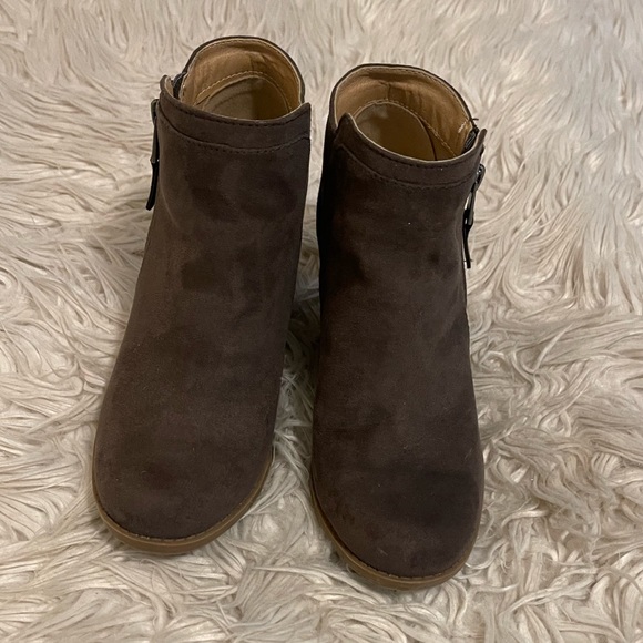 Brown | Wedge | Ankle Booties - Picture 3 of 15